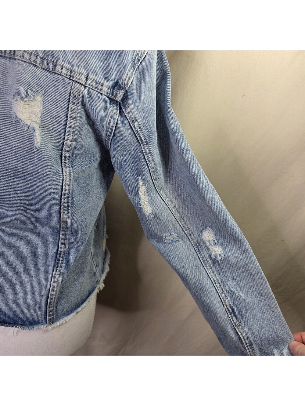 Vervet Distressed Denim Jacket Women's XS Classic Fit Light Wash Ripped - Picture 7 of 9